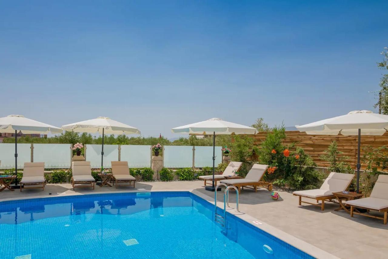 Villa Bella Sole Kalipádhon Exteriör bild
