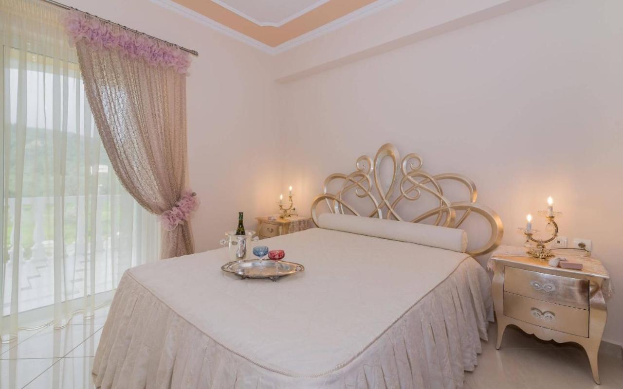 Villa Bella Sole Kalipádhon Exteriör bild