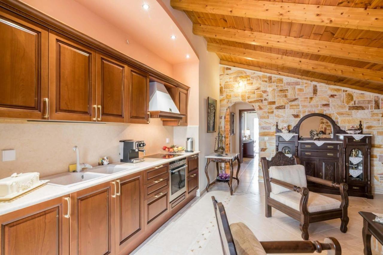 Villa Bella Sole Kalipádhon Exteriör bild